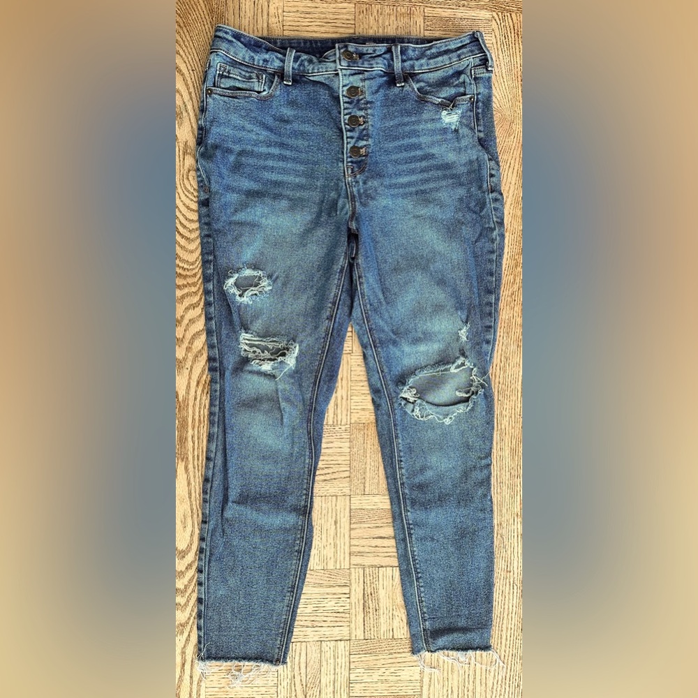 Woman’s Old navy Jeans
